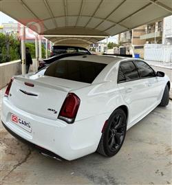 كرايسلر 300